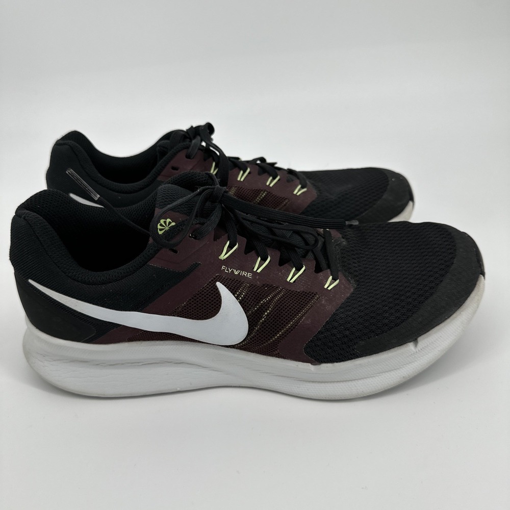 Nike Swift 3 Flywire Running Shoes Men's US 11 Black Burgundy DR2695-007 EUC